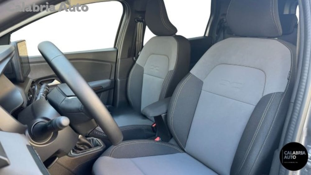 Dacia Jogger nuova a Reggio Calabria (9)