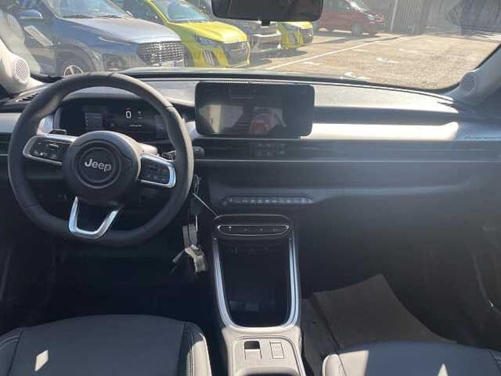 Jeep Avenger nuova a Roma (10)