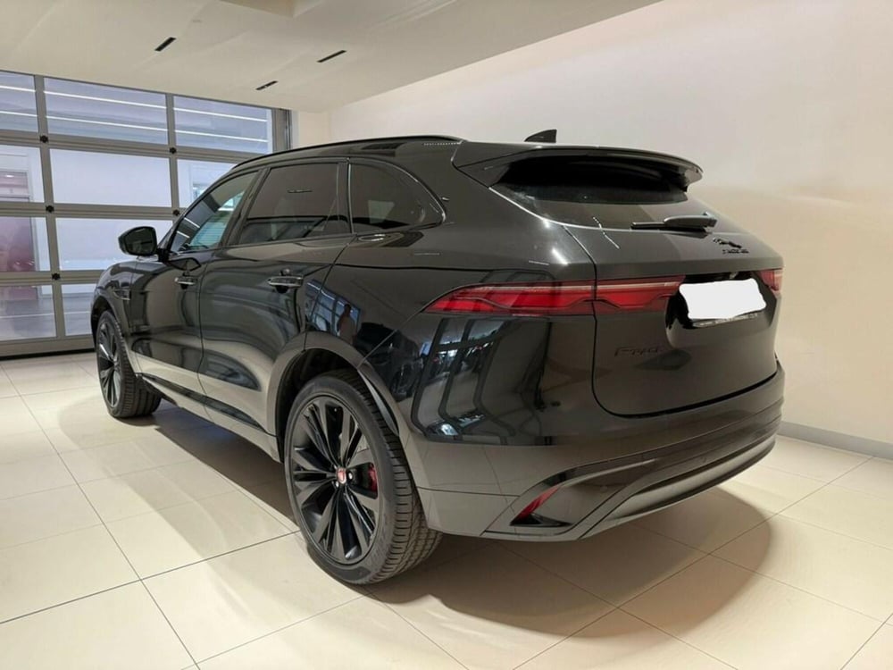 Jaguar F-Pace usata a Varese (2)