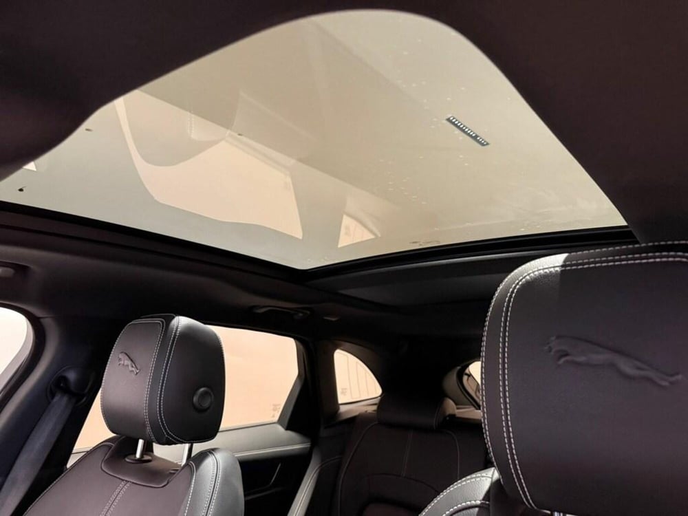 Jaguar F-Pace usata a Varese (9)