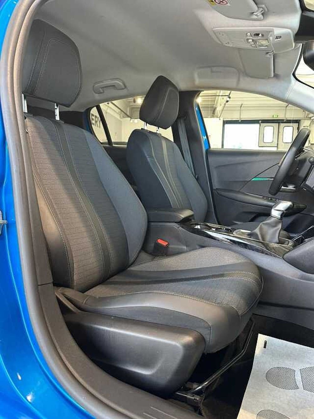 Peugeot 208 usata a Venezia (11)