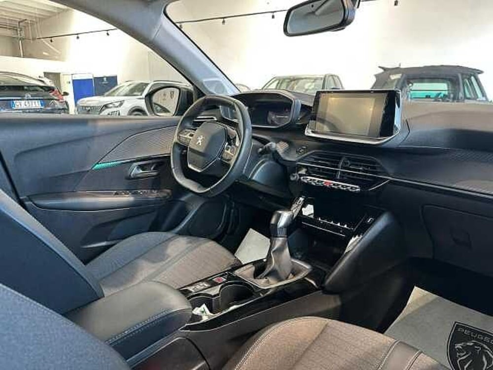 Peugeot 208 usata a Venezia (12)