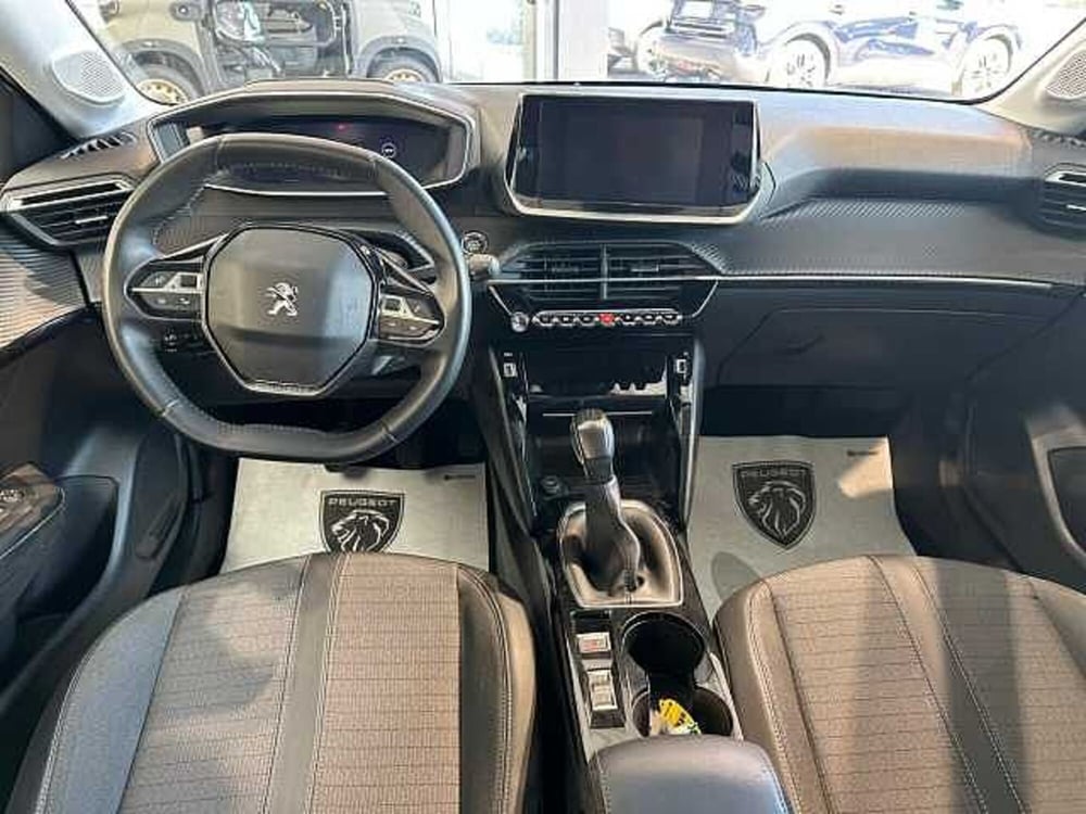 Peugeot 208 usata a Venezia (14)