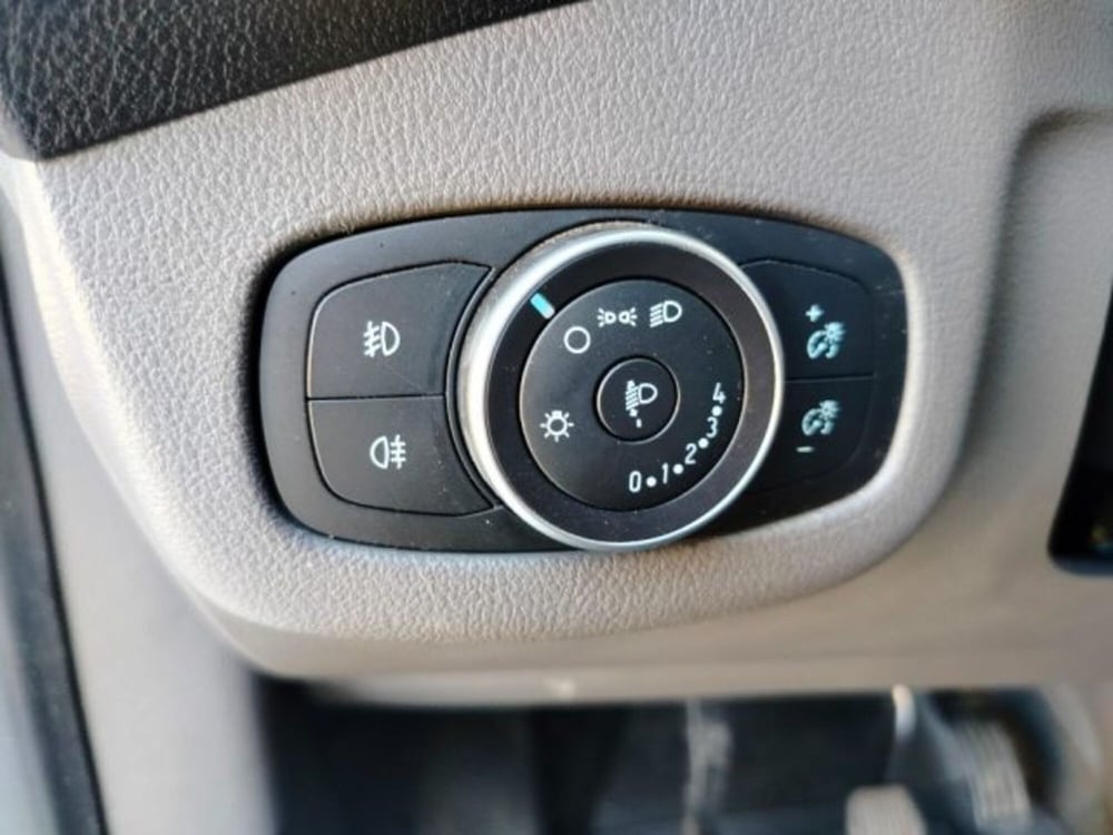Ford Transit Connect Furgone nuova a Oristano (14)