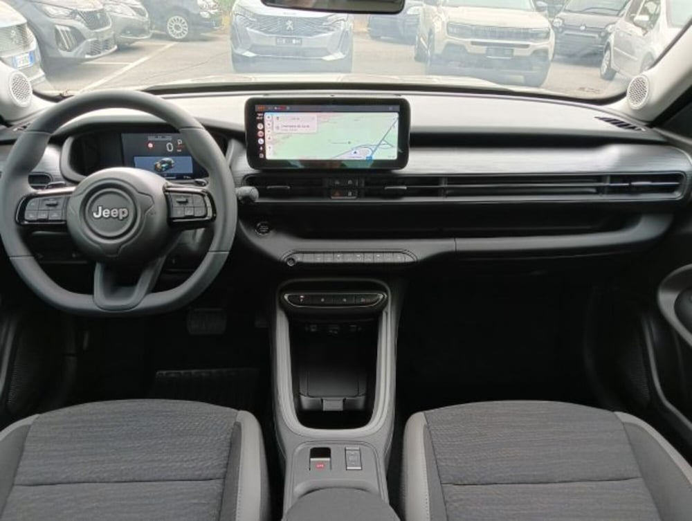 Jeep Avenger nuova a Brescia (11)