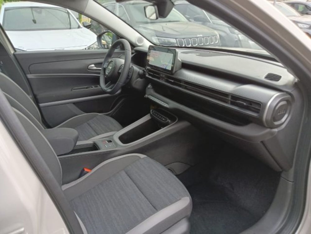 Jeep Avenger nuova a Brescia (16)