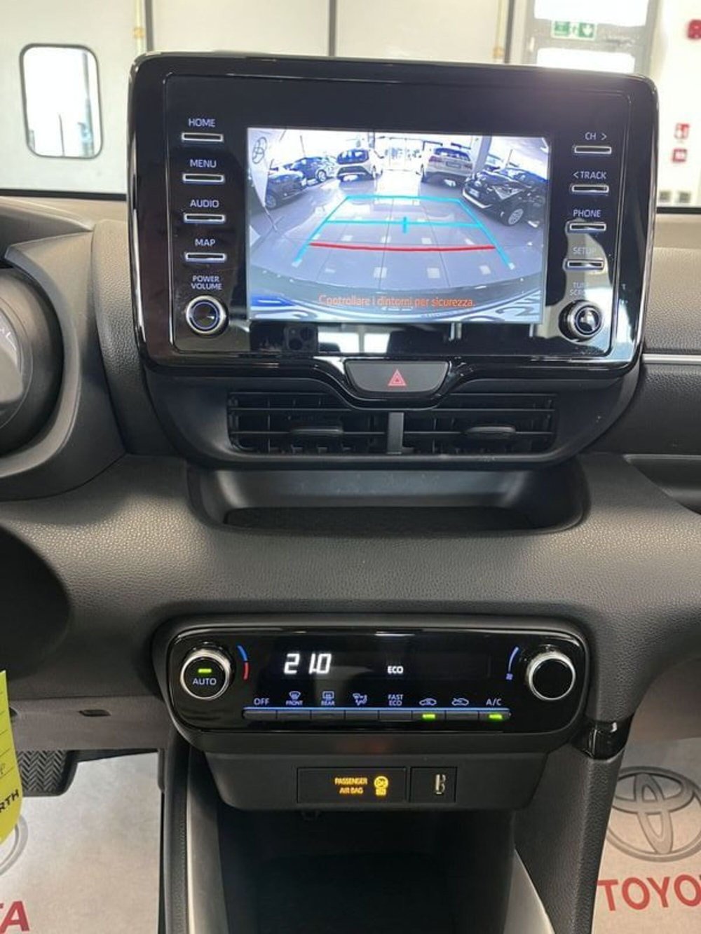 Toyota Yaris usata a Prato (13)