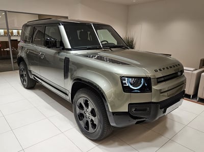 Land Rover Defender 110 3.0d mhev X-Dynamic SE awd 200cv auto 7p.ti nuova a Napoli