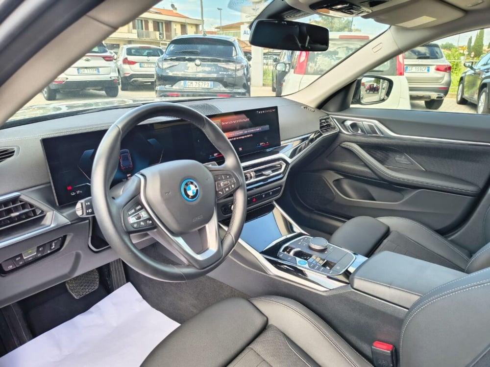 BMW i4 usata a Firenze (8)