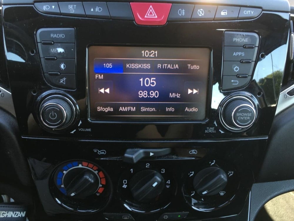 Lancia Ypsilon usata a Lecco (13)
