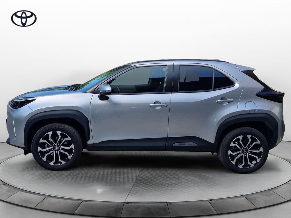 Toyota Yaris Cross usata a Como (3)