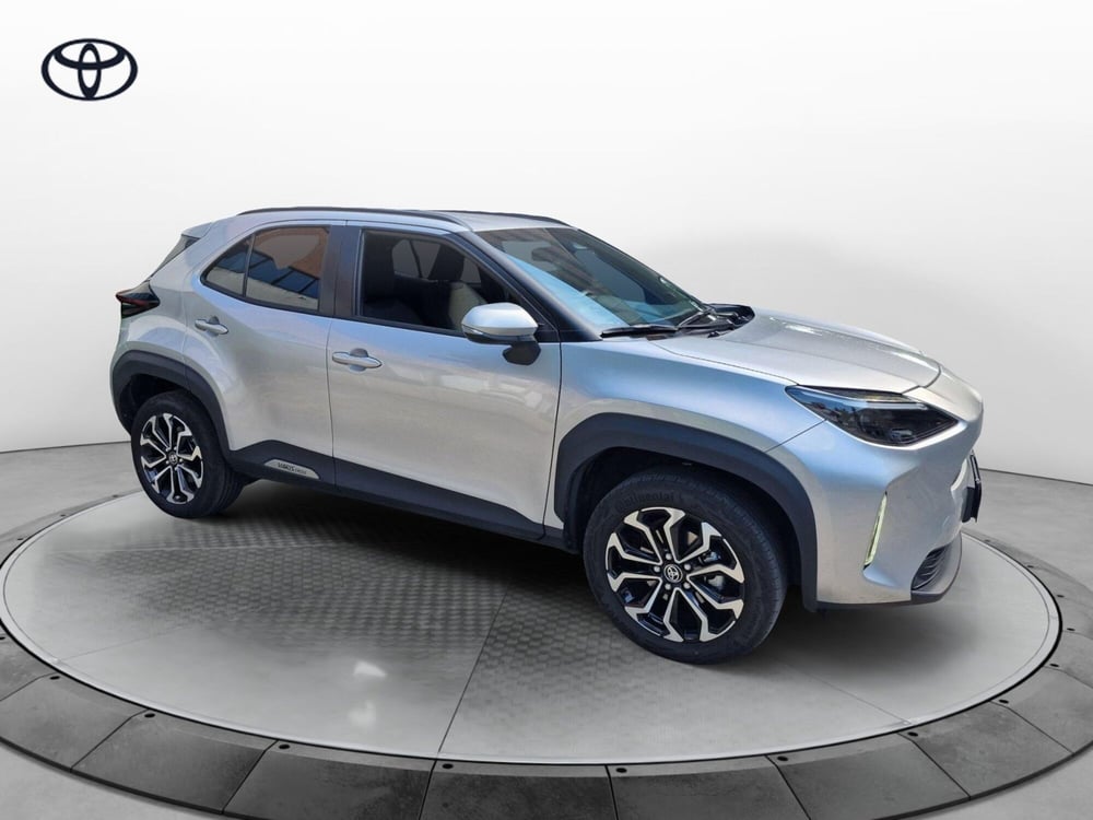 Toyota Yaris Cross usata a Como (9)