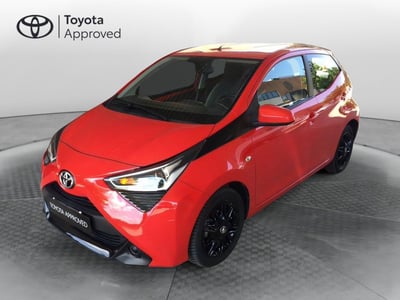Toyota Aygo 1.0 VVT-i 72 CV 5 porte x-play del 2019 usata a Como
