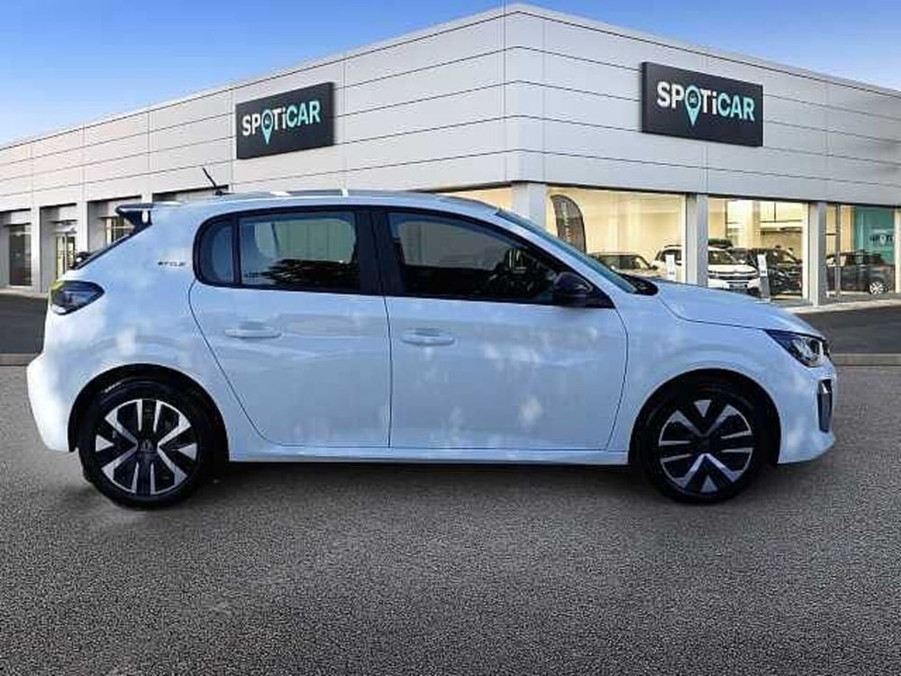 Peugeot 208 nuova a Perugia (4)