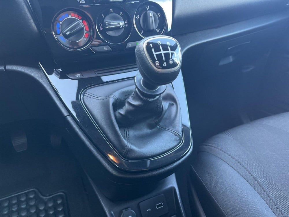 Lancia Ypsilon usata a Torino (14)