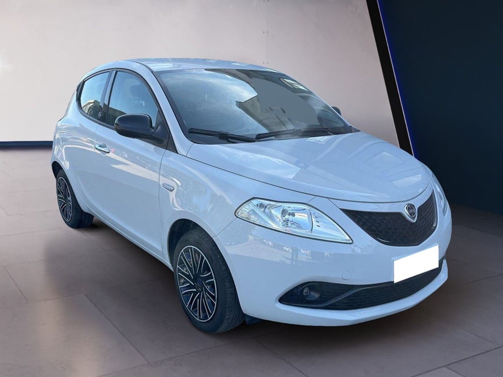 Lancia Ypsilon usata a Torino (3)