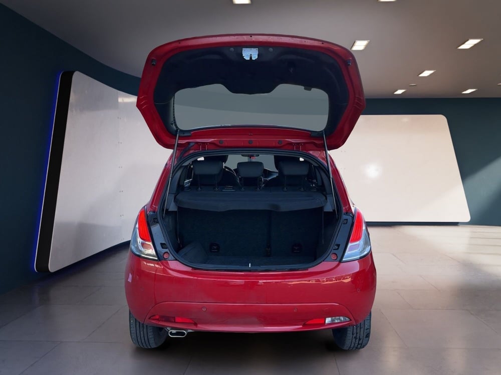 Lancia Ypsilon usata a Torino (7)