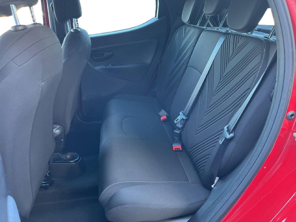 Lancia Ypsilon usata a Torino (9)