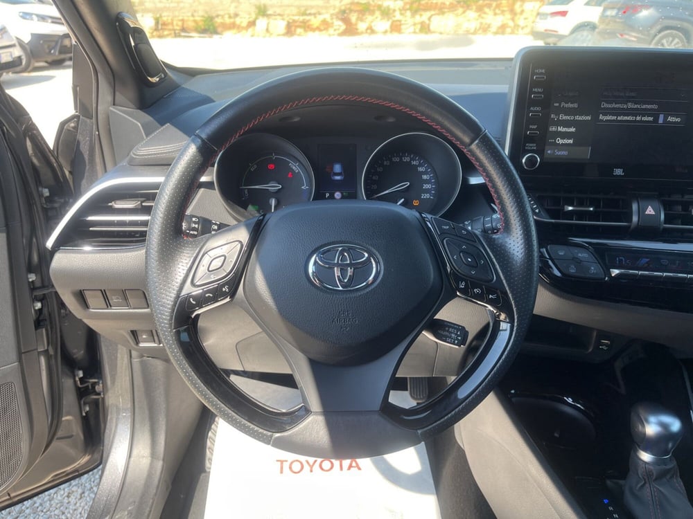 Toyota Toyota C-HR usata a Ragusa (11)