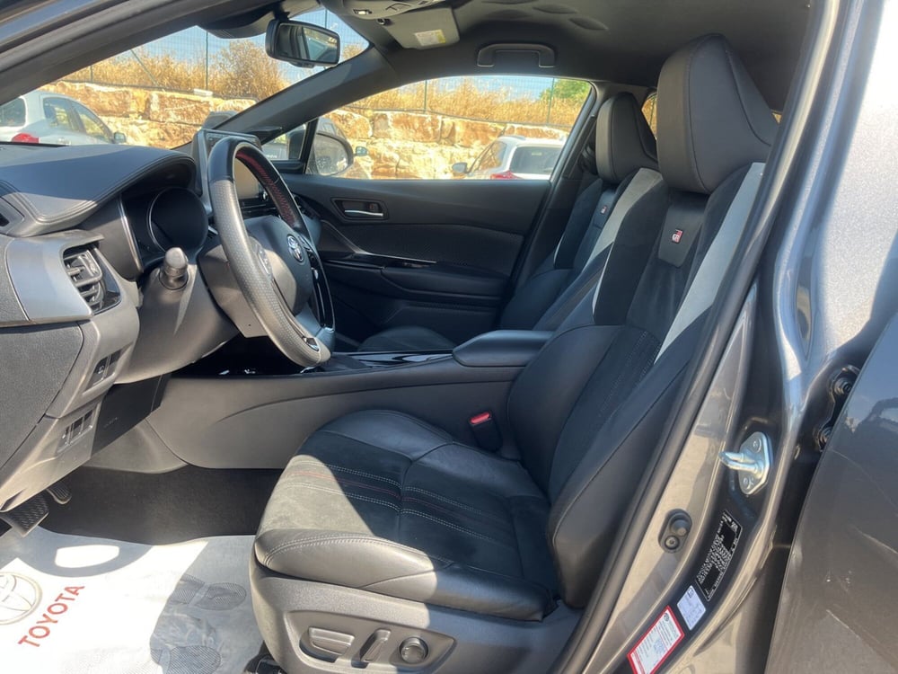 Toyota Toyota C-HR usata a Ragusa (8)