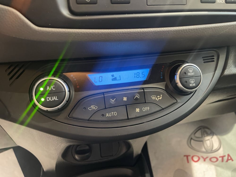 Toyota Yaris usata a Catania (14)