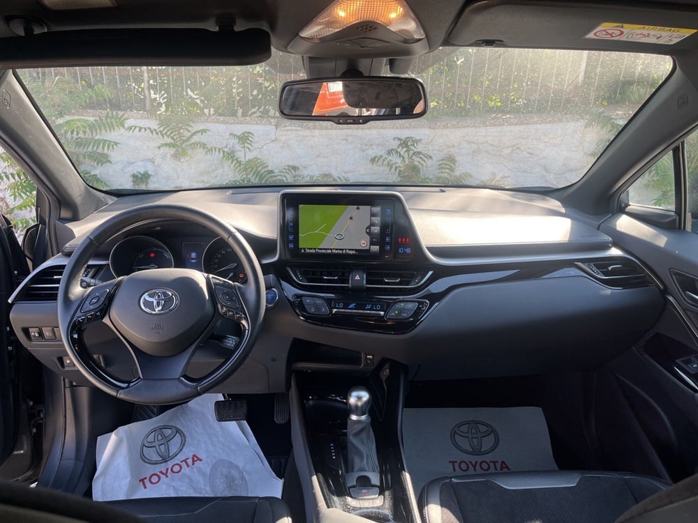 Toyota Toyota C-HR usata a Ragusa (10)