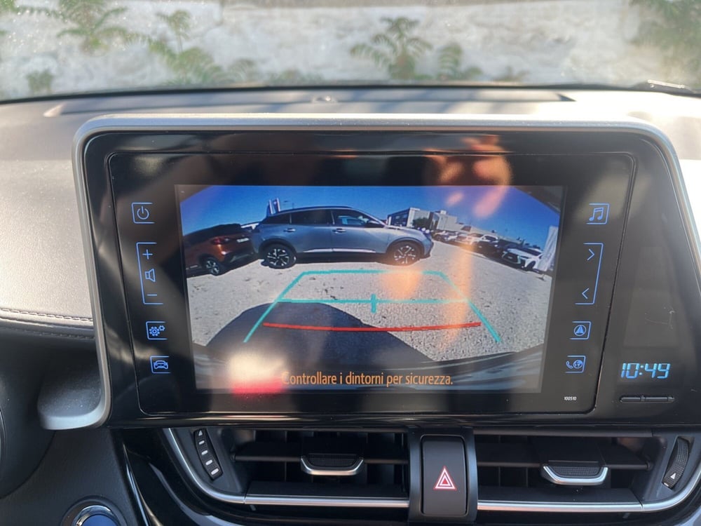 Toyota Toyota C-HR usata a Ragusa (17)