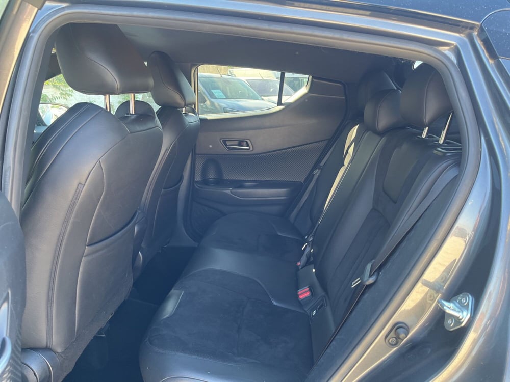 Toyota Toyota C-HR usata a Ragusa (8)