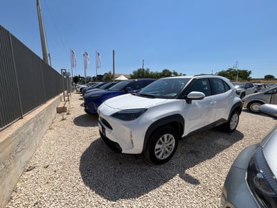 Toyota Yaris Cross 1.5 Hybrid 5p. E-CVT Active del 2025 usata a Ragusa