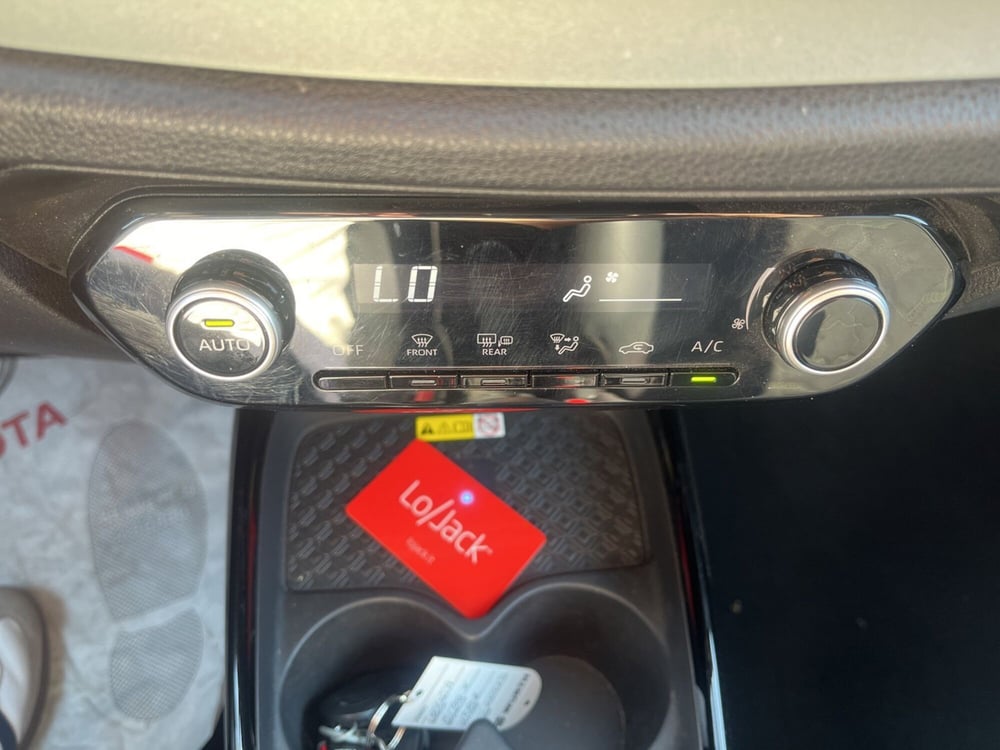 Toyota Aygo X usata a Catania (14)