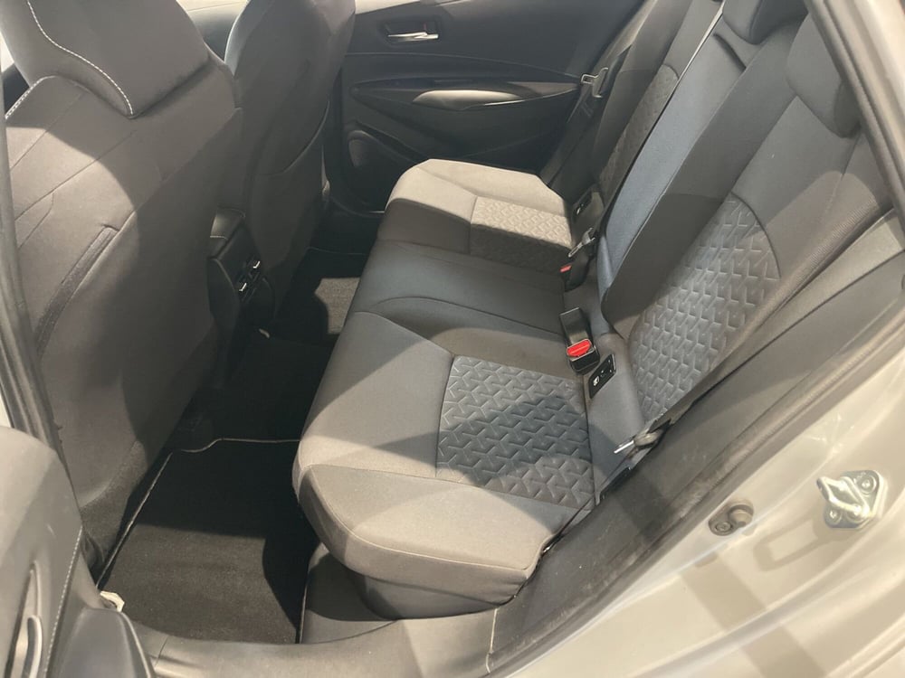 Toyota Corolla Touring Sports usata a Catania (8)