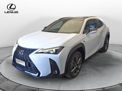Lexus UX Hybrid 4WD Design nuova a Montebelluna