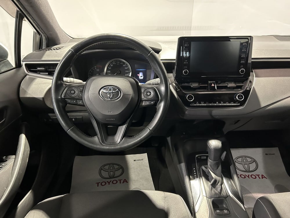 Toyota Corolla Touring Sports usata a Milano (10)