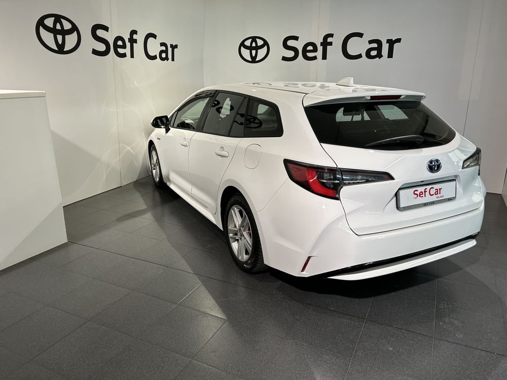 Toyota Corolla Touring Sports usata a Milano (4)
