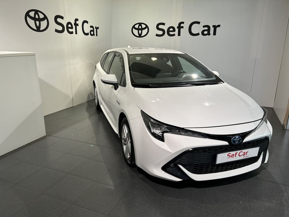 Toyota Corolla Touring Sports usata a Milano (5)