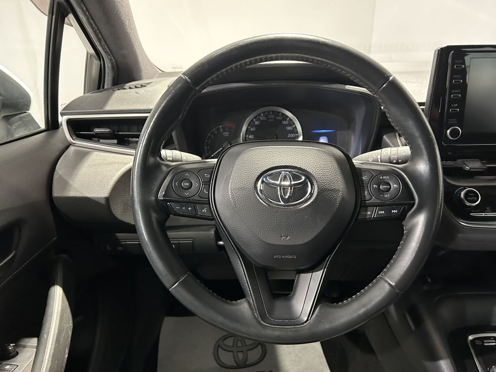 Toyota Corolla Touring Sports usata a Milano (8)