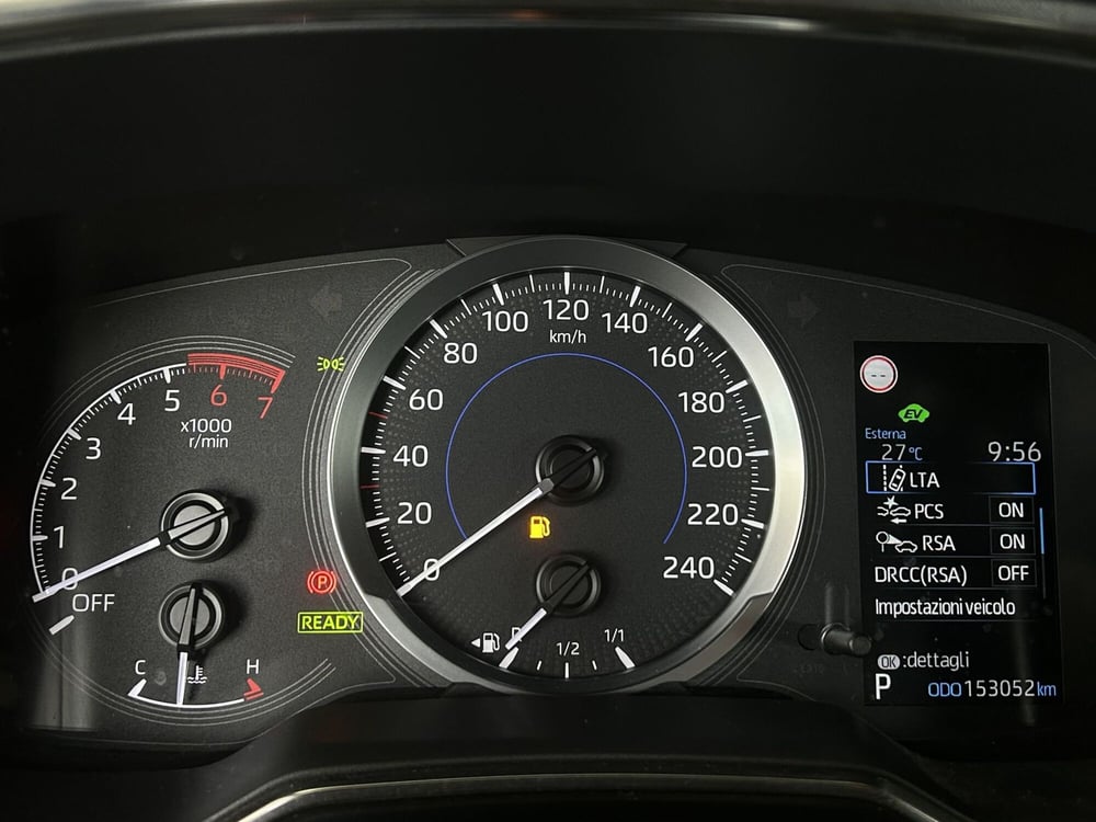 Toyota Corolla Touring Sports usata a Milano (9)