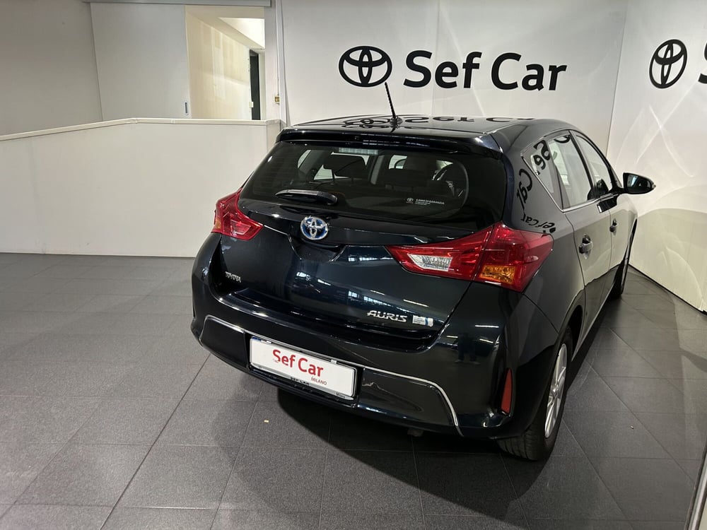 Toyota Auris usata a Milano (4)