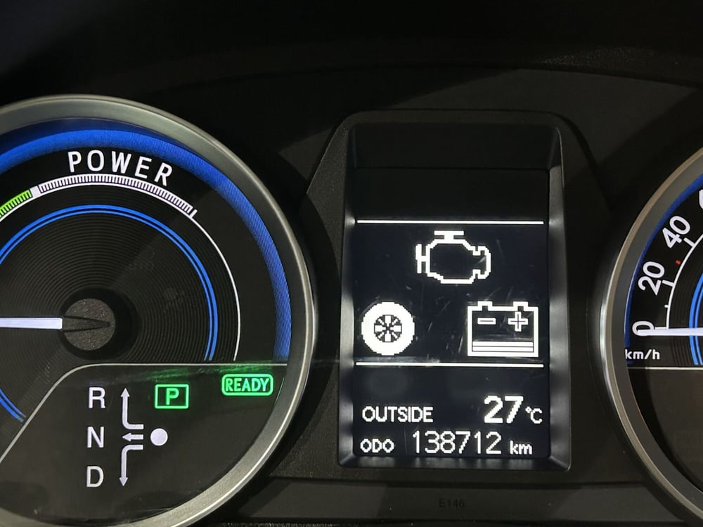 Toyota Auris usata a Milano (9)