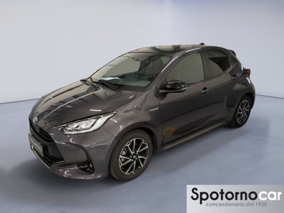 Toyota Yaris 1.5 Hybrid 5 porte Lounge del 2021 usata a Milano