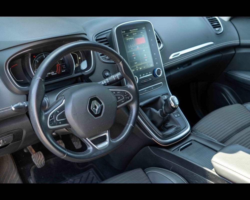 Renault Grand Scénic usata a Venezia (19)