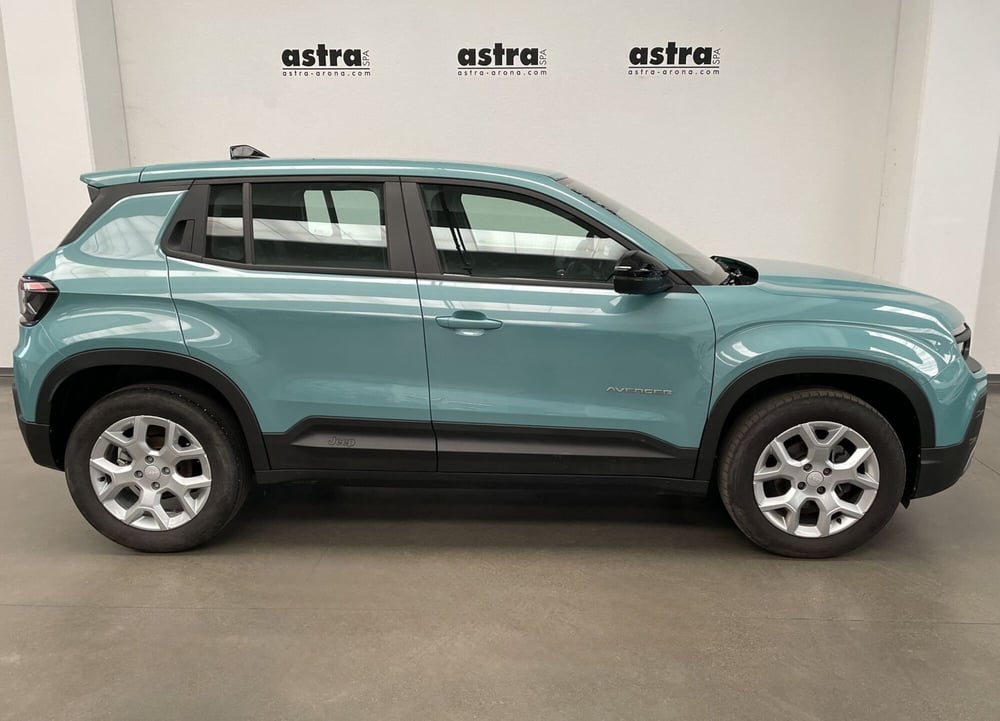 Jeep Avenger nuova a Novara (3)