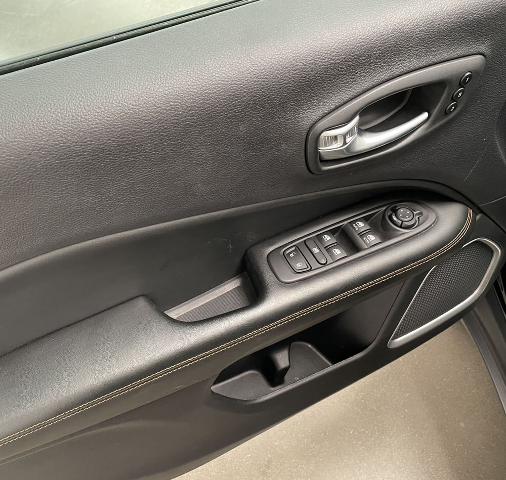 Jeep Compass usata a Novara (17)