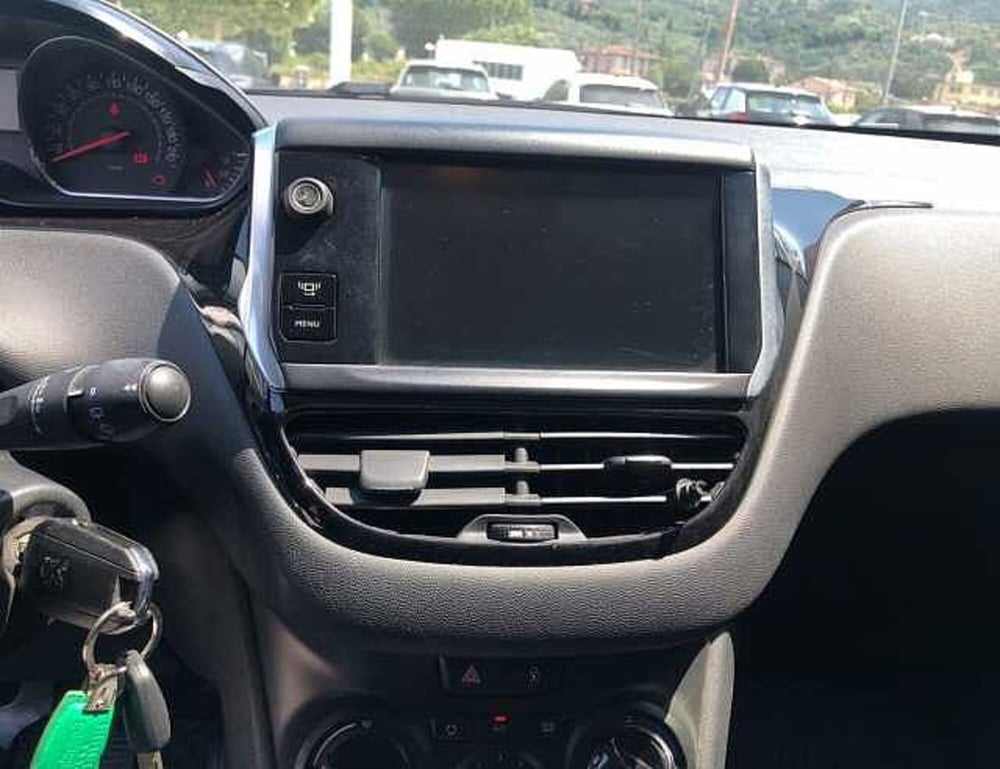 Peugeot 208 usata a Lucca (12)