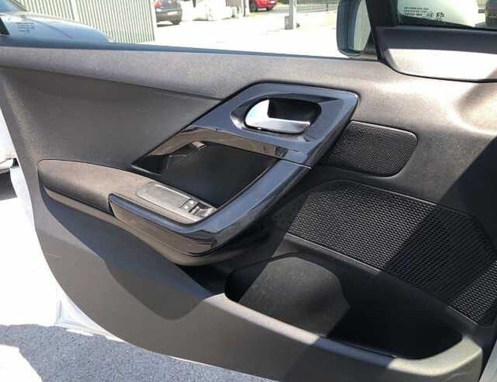 Peugeot 208 usata a Lucca (14)