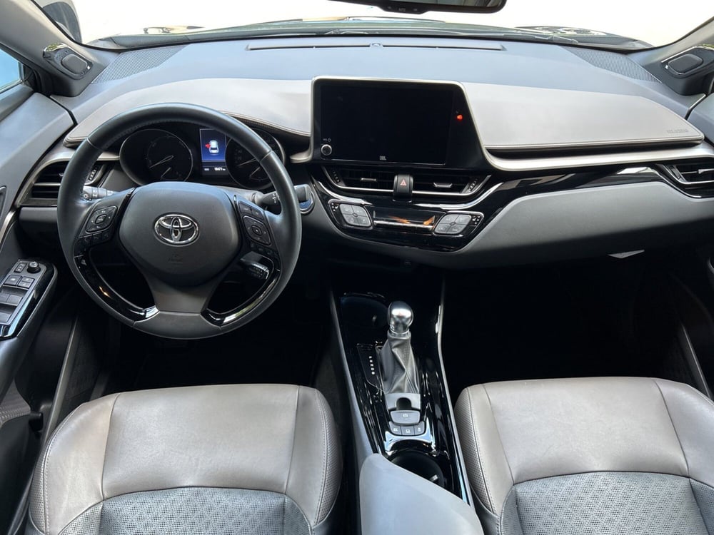 Toyota Toyota C-HR usata a Bologna (10)