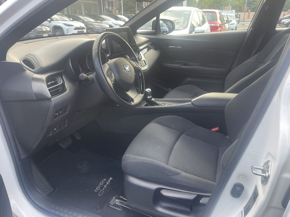 Toyota Toyota C-HR usata a Bologna (11)