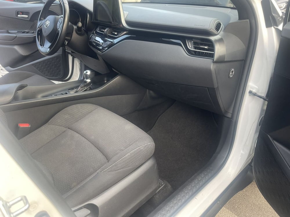 Toyota Toyota C-HR usata a Bologna (9)
