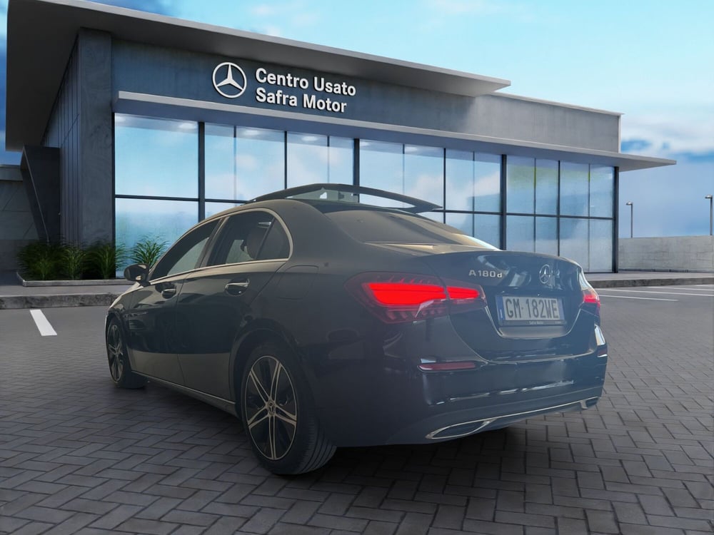Mercedes-Benz Classe A Sedan usata a Cosenza (4)