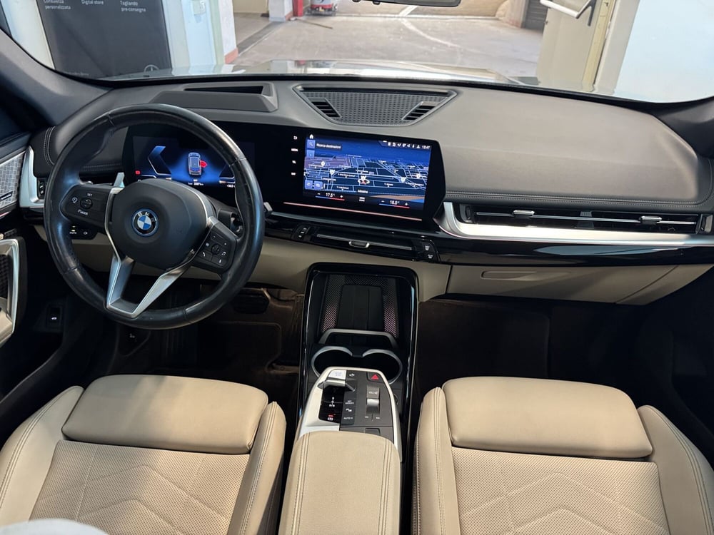 BMW iX1 usata a Messina (11)